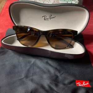 Ray Ban Women Moonlighter Polarized Sunglasses